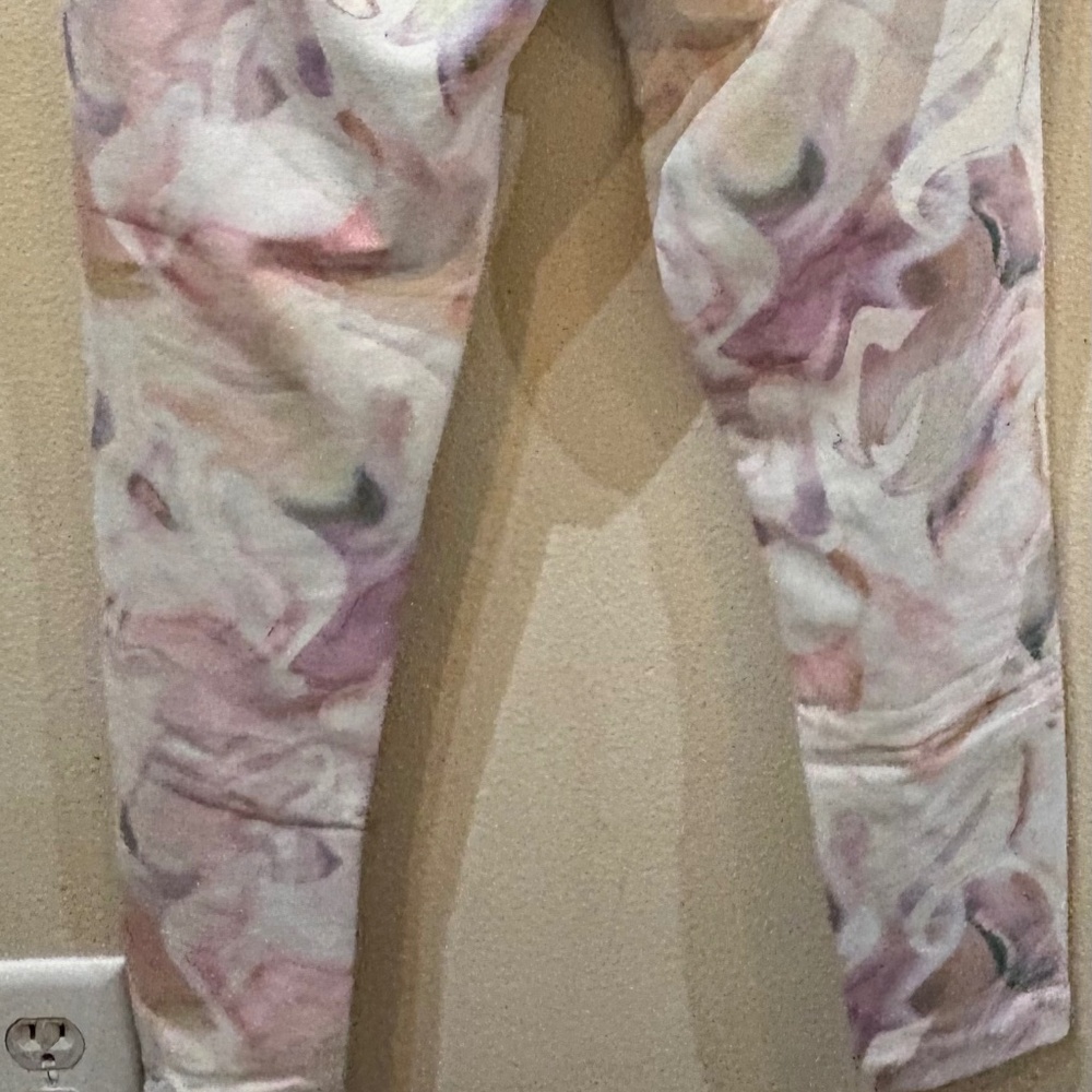 Beyond Yoga Leggings - Picture 4 of 6